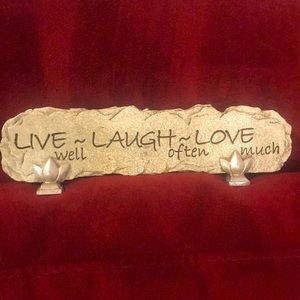 Live Love Laugh 💕